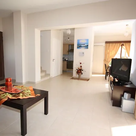 Luxury Rental, Two Bedroom With Private Pool And Garden, Villa