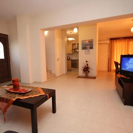 Luxury Rental, Two Bedroom With Private Pool And Garden, *