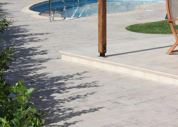 Vila Luxury Rental, Two Bedroom With Private Pool And Garden,